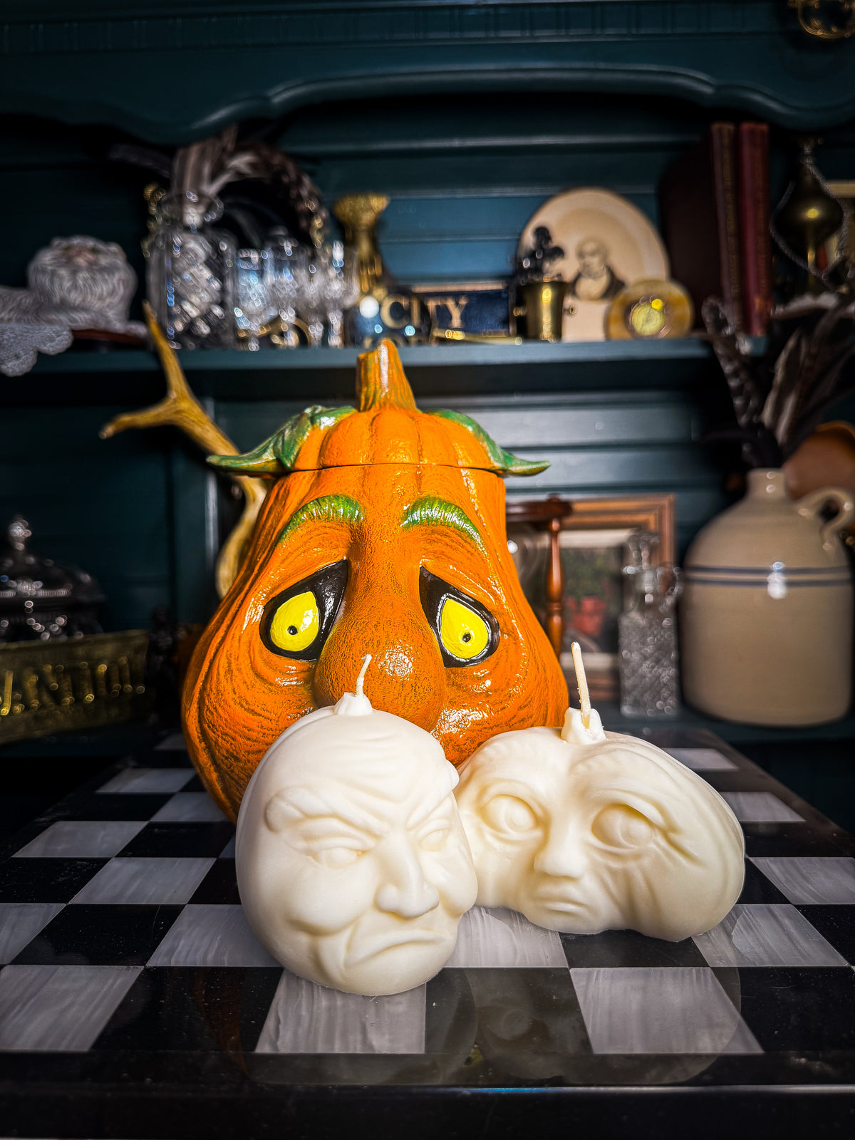 The Grumpy Groundskeeper | The Residents Collection